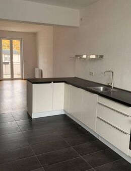 Schöne Wohnung im 2. OG mit Balkon -TRIER Zentrum- Ab 01. September frei - Trier