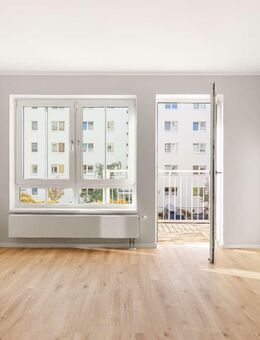 Exklusiv sanierte 1-Zimmer Wohnung mit Einbauküche in Potsdam! - Potsdam