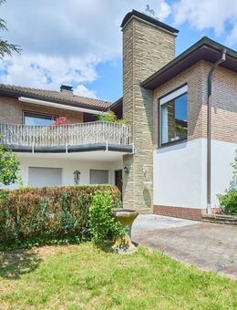 Elspe-Highlight: 2 Häuser. 3 Wohnungen. 2.000 m². - Lennestadt