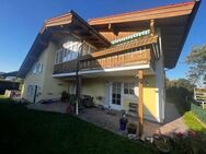 Attraktives Ein-Zweifamilienhaus mit Einliegerappartement in ruhiger und sonniger Dorflage von Piding mit herrlichem Bergblick! - Piding