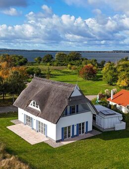 Modernes Ferienhaus direkt am Wasser - Erstbezug - Trent