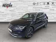 VW Tiguan, 1.4 Hybrid Elegance APP PARKLENK, Jahr 2022 - Haar