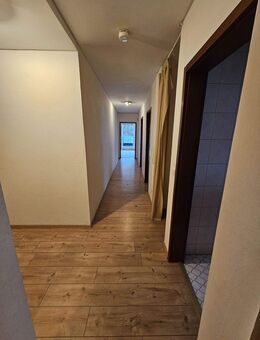 2 Zimmer, große Terrasse, große Abstellkammer, Stellplatz (Haidenhof-Nord), langfristige Vermietung - Passau