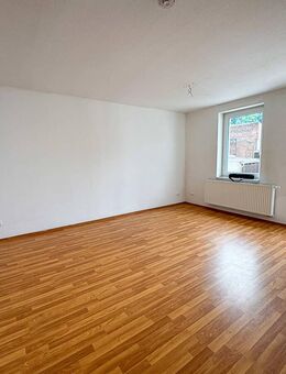 Traumwohnung mit Balkon im Zentrum von Aue! - Aue