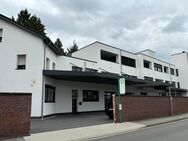 *3,5 Zimmer-Wohnung mit Balkon sowie 2 Abstellräumen und 2 Bädern im Herzen von Harsewinkel* - Harsewinkel (Mähdrescherstadt)