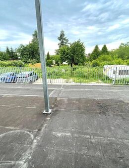 3-Raumwohnung mit riesiger Terrasse und Gäste-WC! - Merseburg