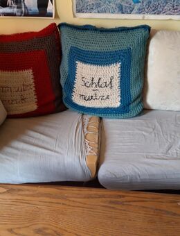Sofa, 2 x 1 m, gebraucht, mit Kissen - Bückeburg