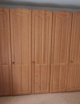 grosse kleideschrank - Hagen (Stadt der FernUniversität) Haspe