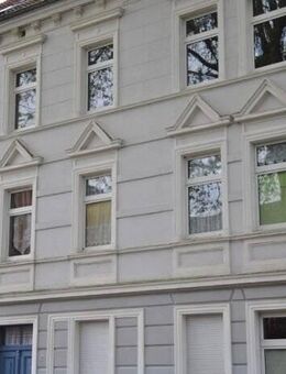 Schöne und helle 3-Raum-Wohnung mit Hofterrasse - fast im Grünen - Küche mit EBK - Bad und WC getrennt - Wittenberge