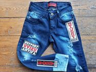 Kinder-Jeans Jungen Jeans-Hose Größe 104 Blau mit ANTIFA / STUSSY worldwide STÜSSY Aufkleber NEU (Hip-Hop- und Streetwear-Szene) - Berlin