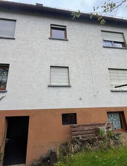 Gut geschnittenes, sanierungsbedürftiges Einfamilienhaus - Biebertal