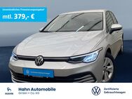 VW Golf, 1.5 VIII eTSI Life, Jahr 2023 - Niefern-Öschelbronn