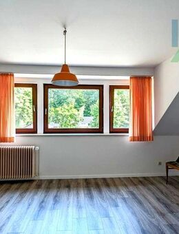 3875 m² Grundstück mit Bauland + teil- saniertem Altbestand - Hipstedt