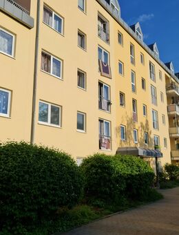 Urbane 1-Zimmer-Wohnung mit Balkon inkl. Dublex-Stellplatz in Fürth nahe Südstadtpark - Fürth