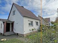 Einfamilienhaus mit Potenzial in Voerde-Stadt mit einem großzügigen Grundstück! - Voerde (Niederrhein)