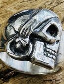 Big Pyrate Logo Ring von Pyrate Style Hamburg Totenkopfring Gr.72 in 50672