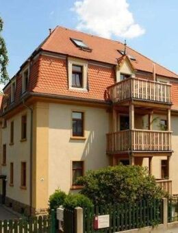 2 Raumwohnung mit großem Balkon in ruhiger und grüner Lage - Dresden
