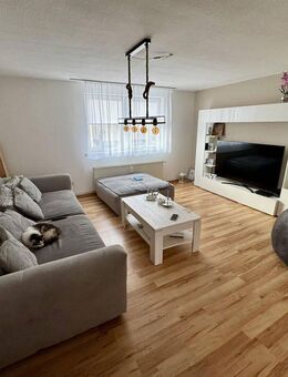 *TOP* Lichtdurchflutete 3-Zimmer-Wohnung mit eigenem Hauseingang und gepflegtem Garten - Bodenfelde