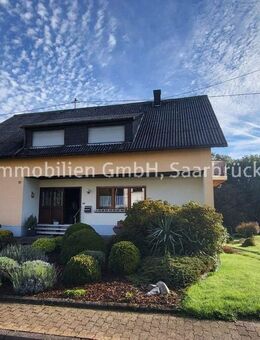 Bardenbach: Ein- o. Zweifamilienhaus - über 3.000 m² Grundstück - 8 Zimmer - 231 m² Wohnfl. - Garage - Wadern