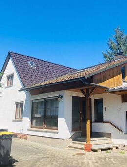 Idyllisch wohnen in Griebo - Doppelhaushälfte mit 2 Garagen und großem Garten - Wittenberg (Lutherstadt)