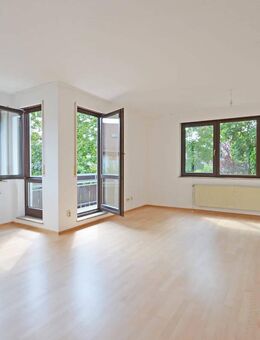 Helle 3,5 Zimmer Wohnung mit Balkon und Doppelparker in Leonberg-Höfingen - Leonberg (Baden-Württemberg)