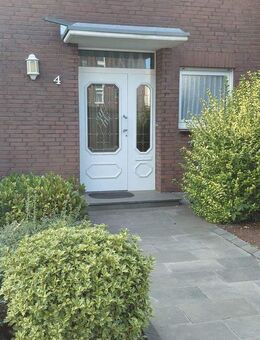 Reihenmittelhaus mit sonnigem Garten in ruhiger Lage von Moers- Asberg - Moers