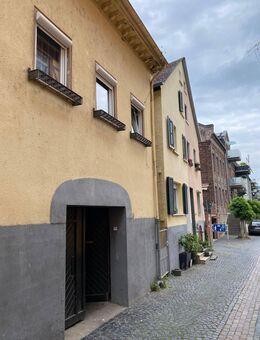 Älteres / vermietetes Stadthaus im Ortskern von Niederlahnstein mit ausbaufähiger Scheune - Lahnstein