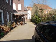 Mehrfamilienenhaus - Generationenwohnen - 3 WOHNEINHEITEN mit ca 172 qm - Mönchengladbach