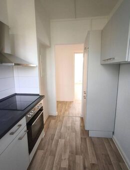 Wohnung mit Einbauküche + frisch renoviert! - Sangerhausen