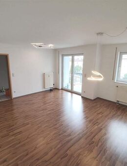 Wieder verfügbar: Großzügig geschnittene, helle 2-Zimmer Wohnung in Eckental-Brand - Eckental