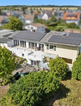 Modernes ebenerdiges Haupthaus mit zusätzlichen 4 voll vermieten Wohnungen in idyllischer Lage - Hünstetten