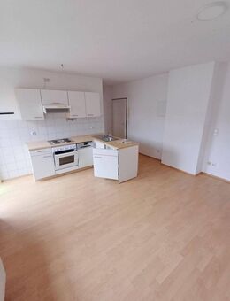 Charmante 2-Zimmer-Wohnung mit Stellplatz - Ihr neues Zuhause! - Dessau-Roßlau