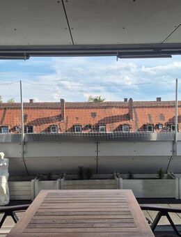 ** Attraktive 5,5 Zimmer-Wohnung mit Kamin in Isar & U-Bahn Nähe zum Selbstbezug ** - München