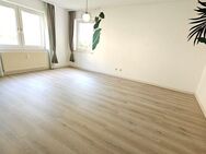 Sbr.-Fechingen * 2 ZKB + Essdiele + Balkon* ca.66 qm großzügige Wohnung in grüne Lage! - Saarbrücken