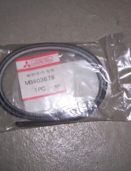 MB403678 Dichtung, Trittblech, Stossfänger hinten/Stoßfängergummi hinten Mitsubishi Pajero L040 - Hannover Vahrenwald-List