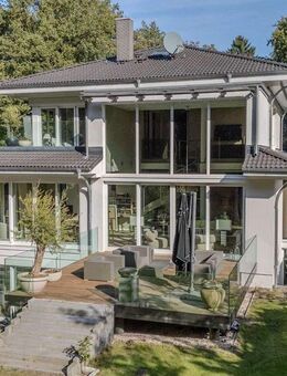 Repräsentatives Villen-Anwesen: Exklusivität trifft auf unendlichen Freiraum - Hamburg