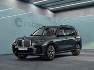 BMW X7, xDrive40d M Sport Laser Komfortsitze, Jahr 2022 - München