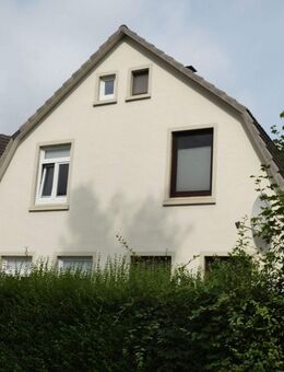 Doppelhaushälfte in guter, zentraler, ruhiger Wohnlage, saniert, vermietet - Glückstadt