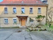 Historisches Bauernhaus mit Wintergarten, Scheune und Stallungen für leidenschaftlichen Handwerker - Gundelsheim (Baden-Württemberg)