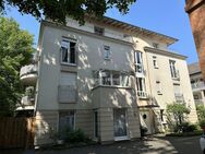 Wiesbaden-Dichterviertel! Kapitalanlage! Helle Penthouse-Wohnung mit umlaufendem Balkon! - Wiesbaden