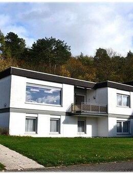 Gepflegte Doppelhaushälfte mit großzügigem Raumangebot in ruhiger Stadtrandlage - familienfreundlich & naturnah! - Korbach (Hansestadt)