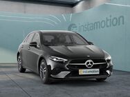 Mercedes A 200, Progressive Advanced Fahrassistenz, Jahr 2023 - München