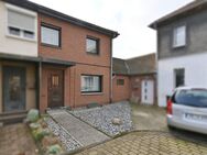 Modernisierungsbedürftiges Reihenendhaus mit großem Grundstück in der schönen Siedlung im "Hötting" - Datteln