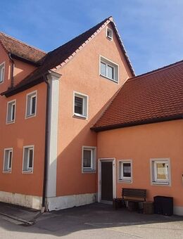 KAPITALANLAGE mit 5,28% Rendite -Solides 4 Familien-Wohnhaus in 91598 Colmberg - Colmberg