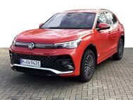 VW Tiguan, 1.5 TSI eHybrid R-Line IQ Dig, Jahr 2024 - Hannover