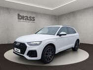 Audi Q5, 55 TFSI e quattro S line, Jahr 2021 - Marburg