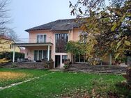 Repräsentative, großzügige Altbauvilla in bevorzugter TOP Lage von St. Ingbert Süd, Nähe Innenstadt, im Toskanischen Stil - Sankt Ingbert