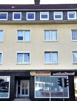 Mehrfamilienhaus mit 2 Ladenlokalen und Garagenhof in Remscheid-Süd - Remscheid