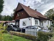 Sanierungsbedürftige Doppelhaushälfte mit Garage, ruhig und zentrumsnah - Zwickau