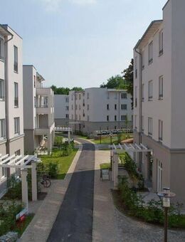 Parkett, Terrasse, Dusch-/Wannenbad, Gäste-Bad, Einbauküche, Fußbodenheizung - Potsdam